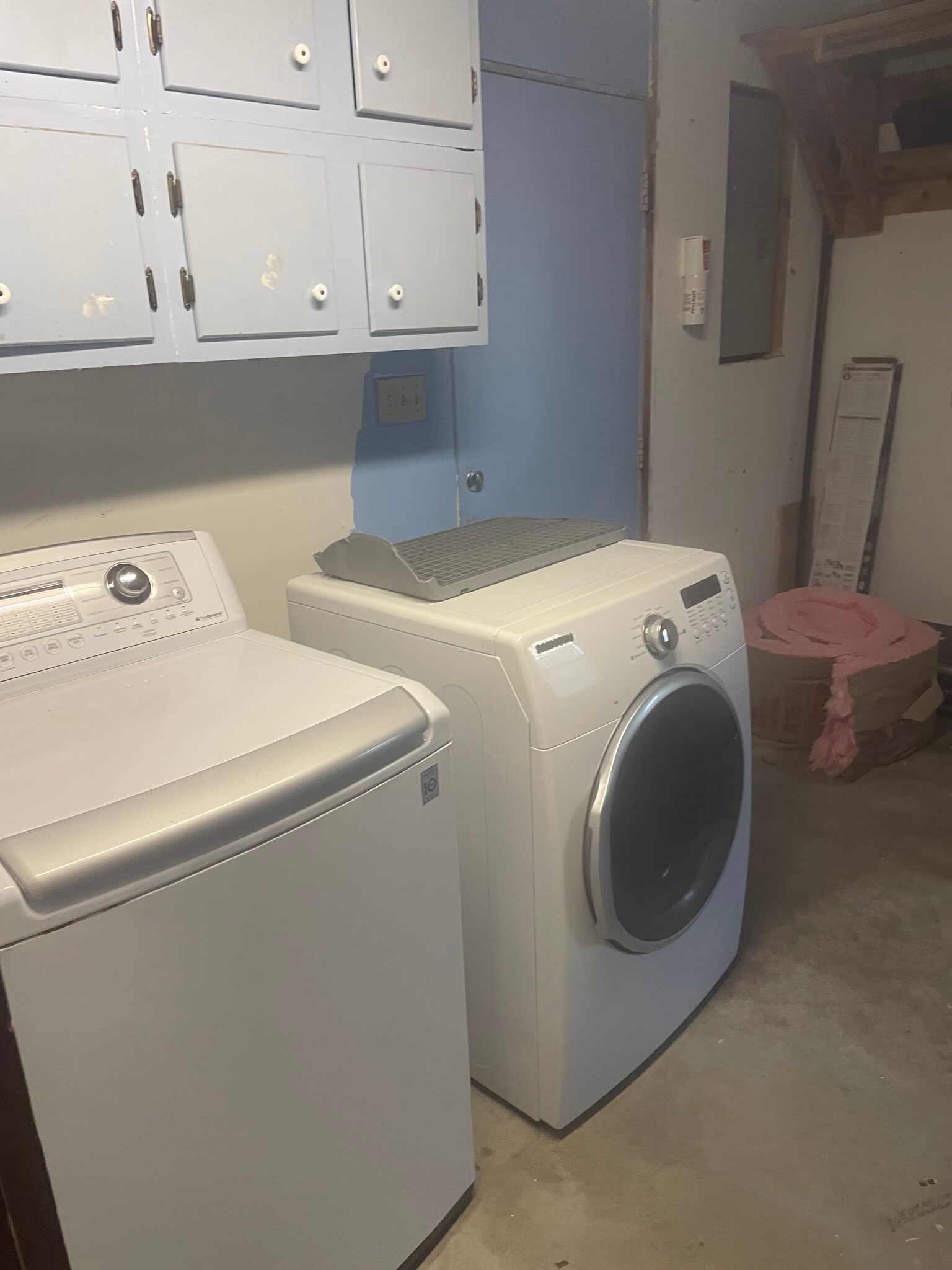 Building Photo - 46 Philmont Dr