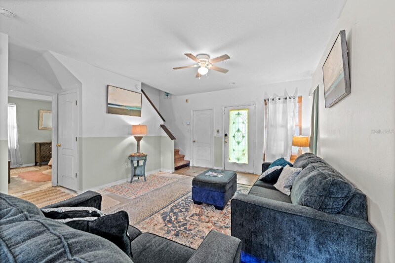 Building Photo - 1112 Lake Shore Ranch Dr