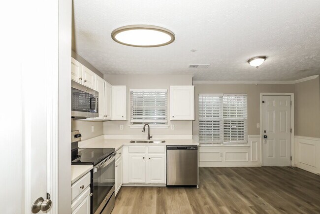 Building Photo - 2365 Brookgate Way