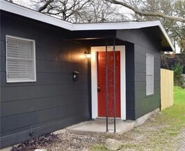 Building Photo - 607 Nelray Blvd