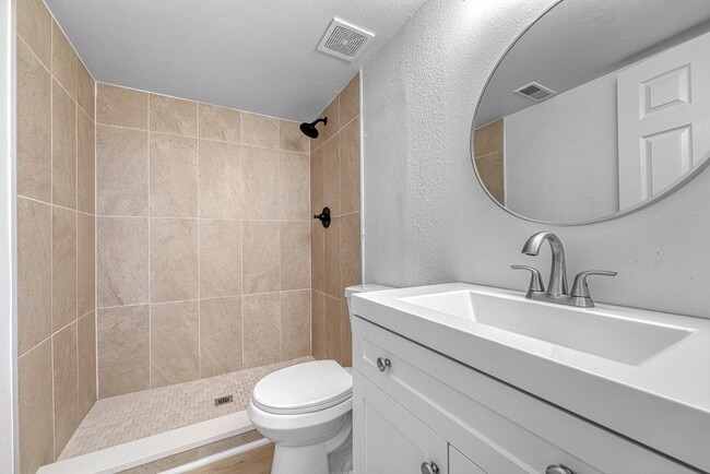 Building Photo - 16934 E Whitaker Dr