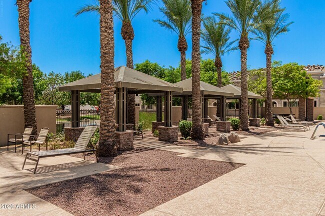 Building Photo - 2780 S Alpine Dr