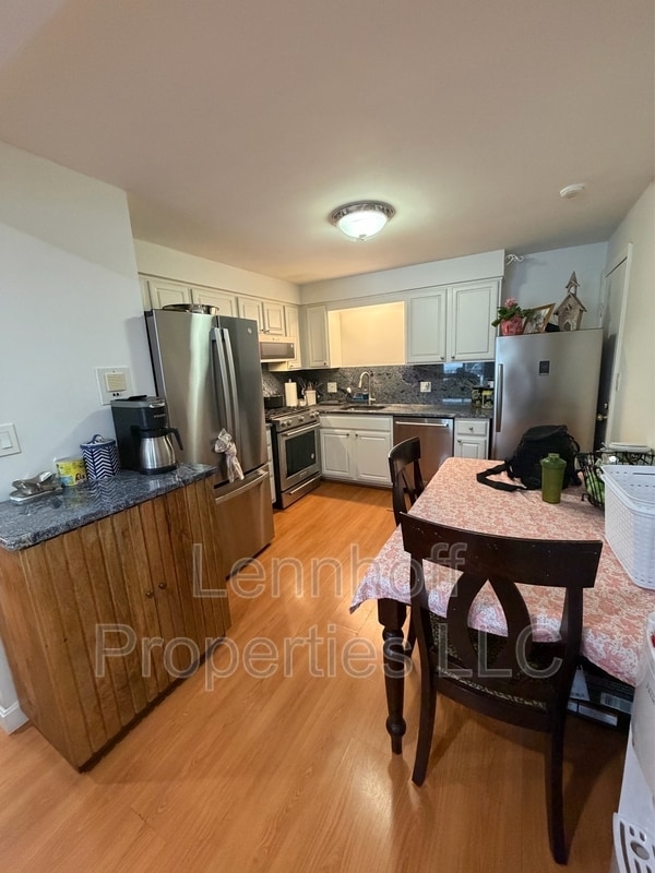 Building Photo - 86 Beacon St