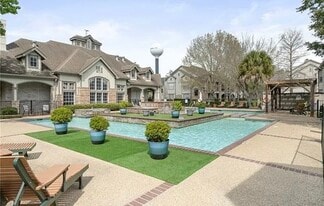 Building Photo - 350 Emerald Forest Blvd