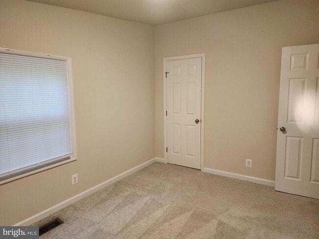 Building Photo - 22848 Our Ladys Ln