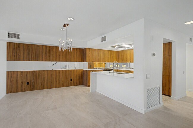 Building Photo - AVAILABLE NOW!! 2 Bedroom 3 Bathroom condo in Palm Springs!