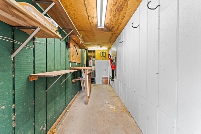 Building Photo - 9407 Brooding Oak Cir