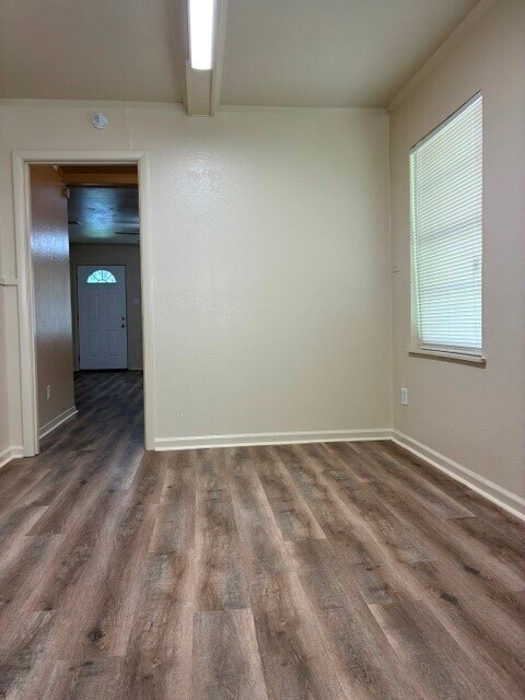 Building Photo - 1805 Thelma Ln