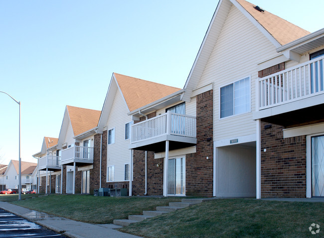 Building Photo - Waterstone Place Apartments