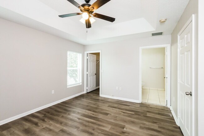 Building Photo - 997 SW 15th St