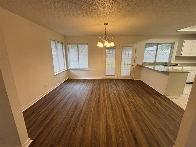 Building Photo - 2514 Livingston Ln