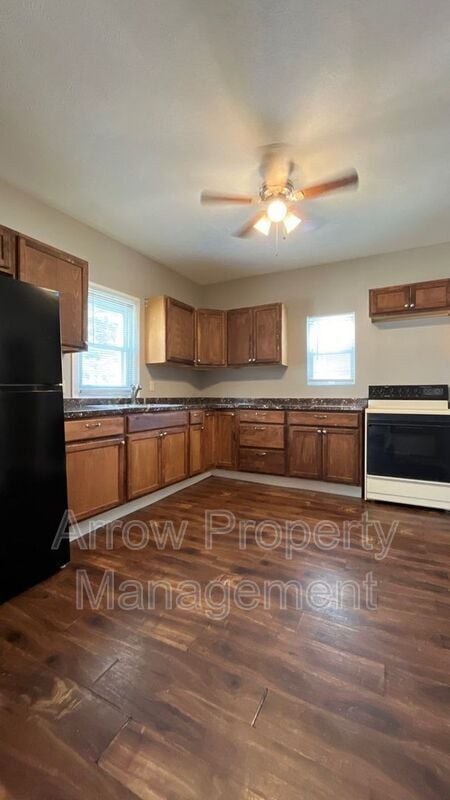 Building Photo - 2508 Dudley St