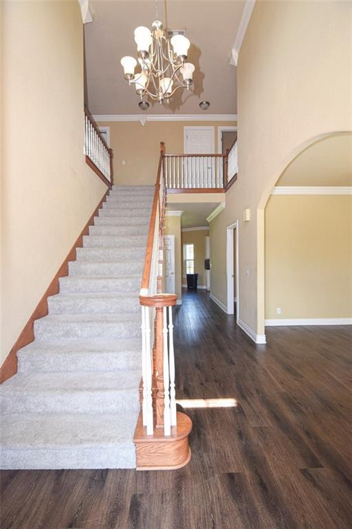 Building Photo - 6113 W Pleasant Dr