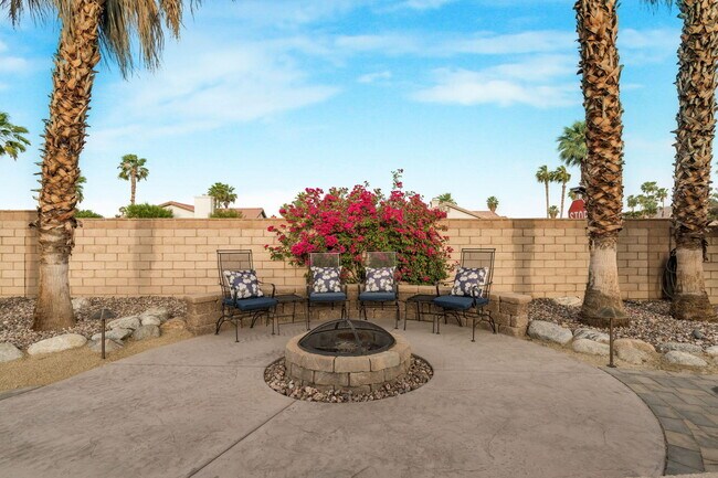 Building Photo - 43260 Silk Tree Ln