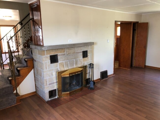 Building Photo - 2 Bed / 1 Bath Single Family Home for Rent...