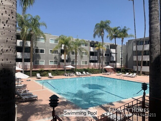 Building Photo - 4915 Tyrone Ave
