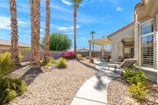 Building Photo - 35241 Rosemont Dr