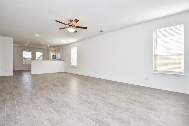 Building Photo - 5714 Tabula Rasa Dr
