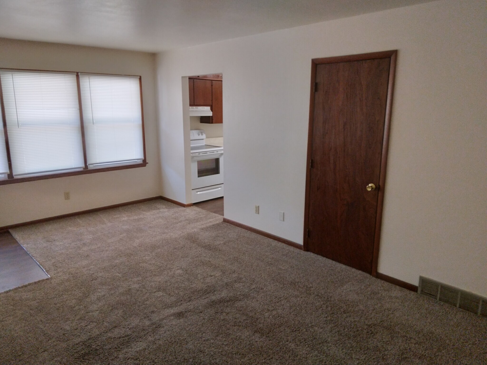 Building Photo - 4010 Arkansas Dr