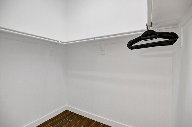 Building Photo - AVAILABLE NOW!! GORGEOUS 3 Bedroom 2 Bathroom Home in Indio!