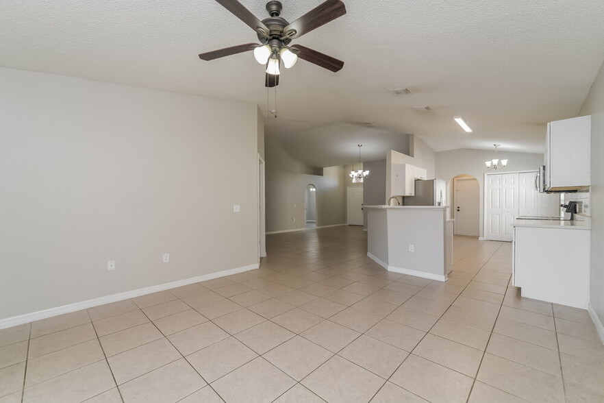 Building Photo - 2903 Noah Cir