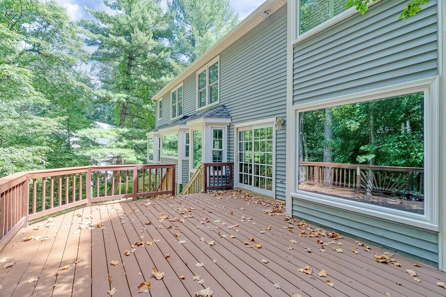 Building Photo - 11896 Fawn Ridge Ln