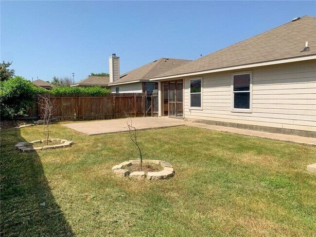 Building Photo - 1482 Rainbow Parke Dr