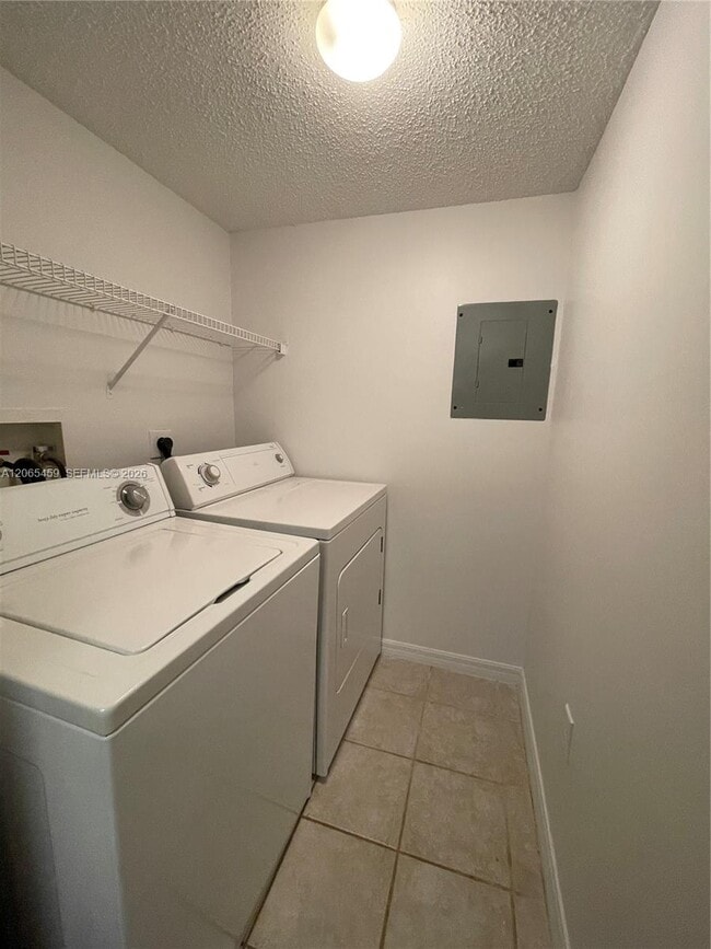 Building Photo - 5025 Wiles Rd