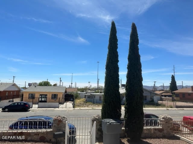 Building Photo - 3025 E Missouri Ave