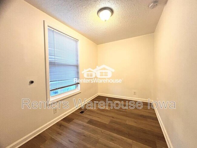 Building Photo - 1123 24th St