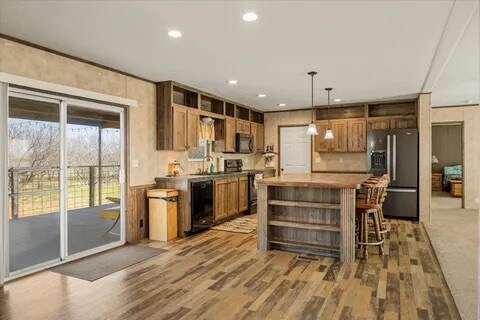 Building Photo - 1750 Wildhorse Ln