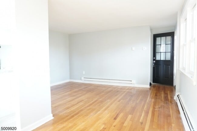 Building Photo - 736 Audrey Dr