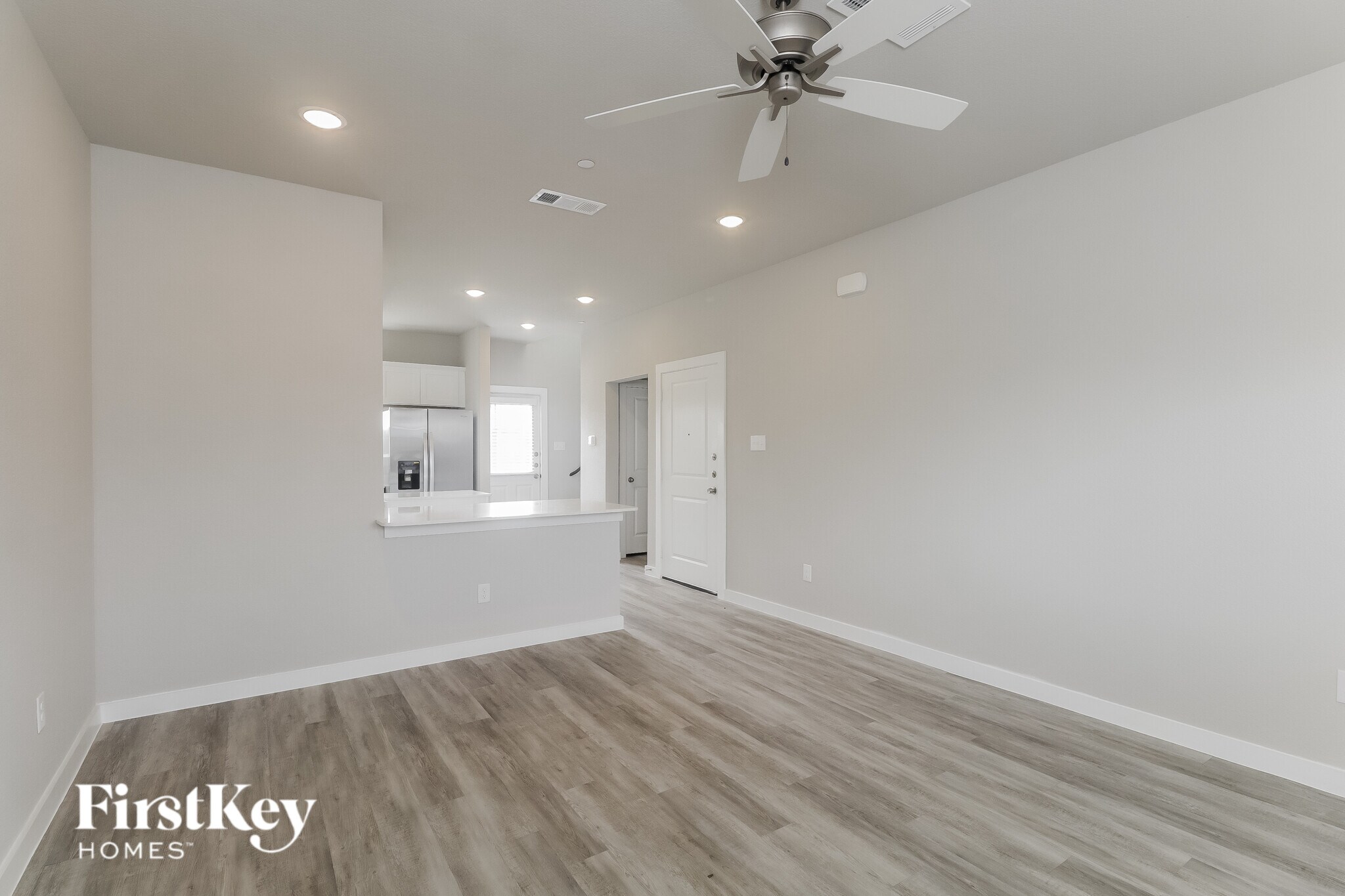 Building Photo - 340 Niki Dr