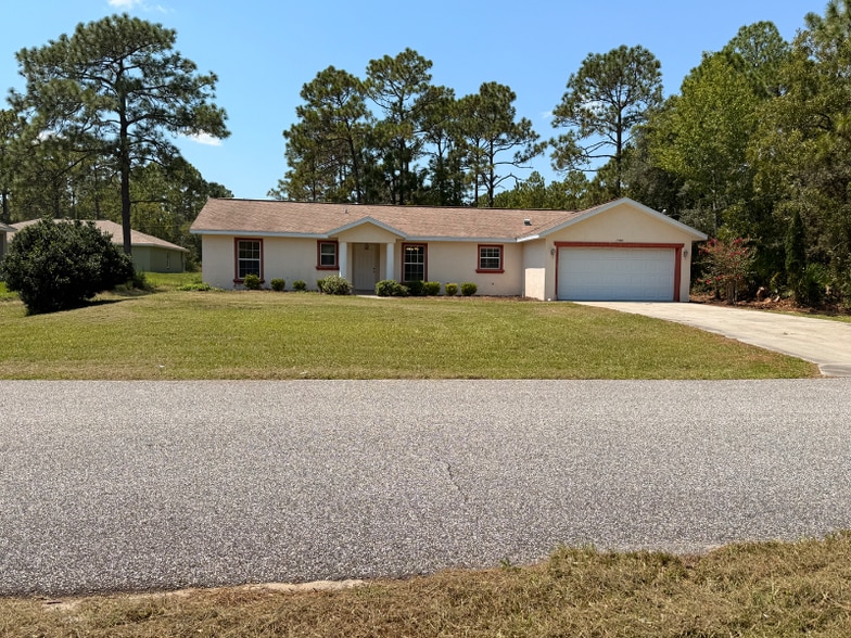 Primary Photo - 7228 Everest Ave
