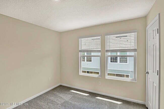 Building Photo - 197 Whispering Brk Dr