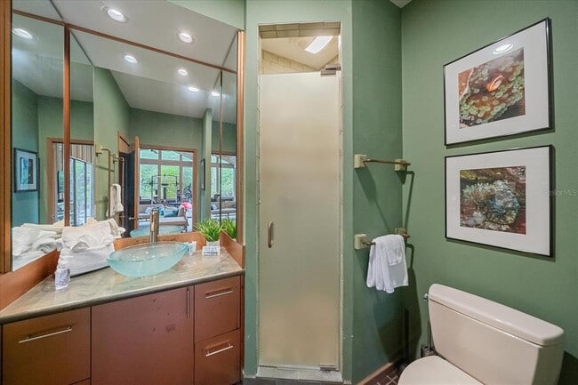 Building Photo - 3348 Old Oak Dr