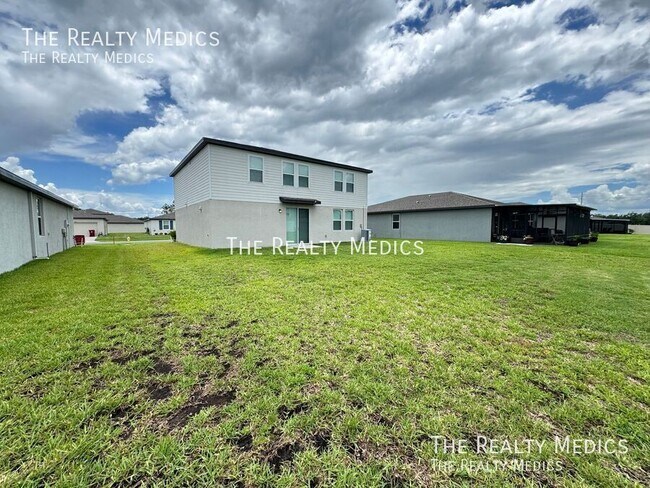 Building Photo - 3505 Bonsilva St