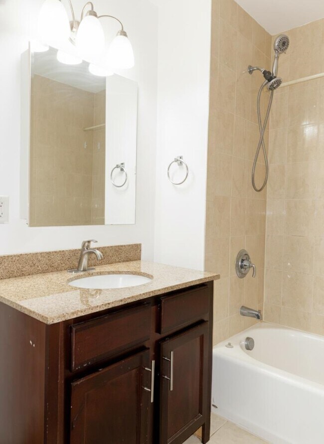 Building Photo - 190 Culver Ave