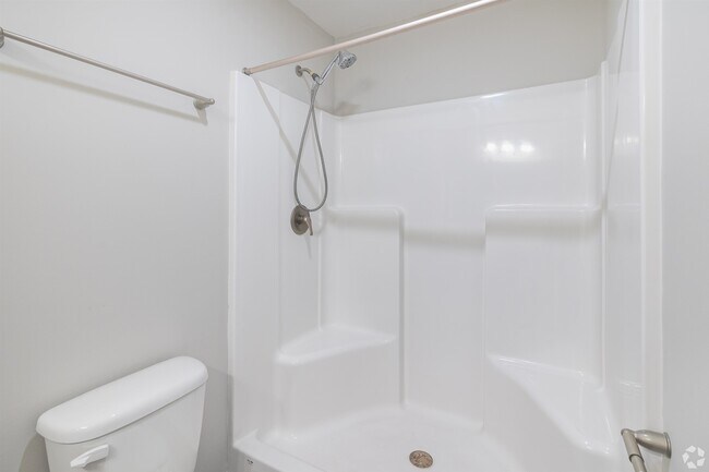 Building Photo - 1100 Commons Blvd