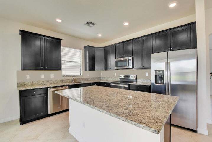 Building Photo - 8861 Sea Chase Dr