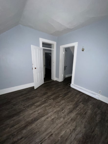 Building Photo - 133 Defiance Ave