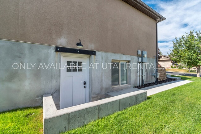 Building Photo - 1076 Bear Hollow Ln