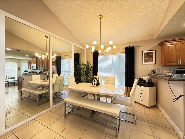 Building Photo - 8055 Antibes Ct