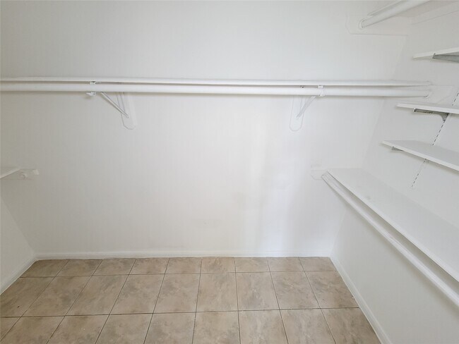 Building Photo - 3307 Pine Dust Ln