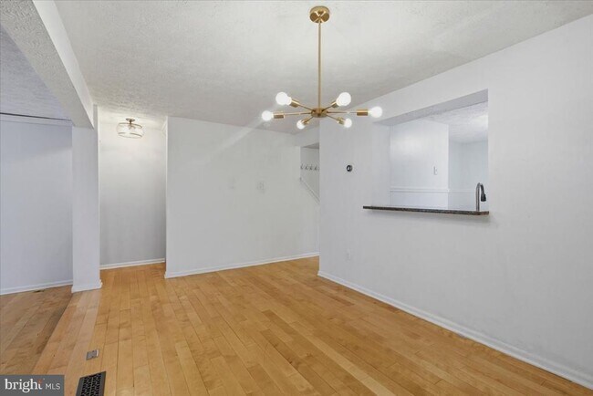 Building Photo - 508 Palmspring Dr