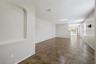 Building Photo - 2419 Sundrop Bay