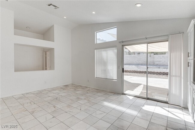 Building Photo - 52 Tanglewood Dr