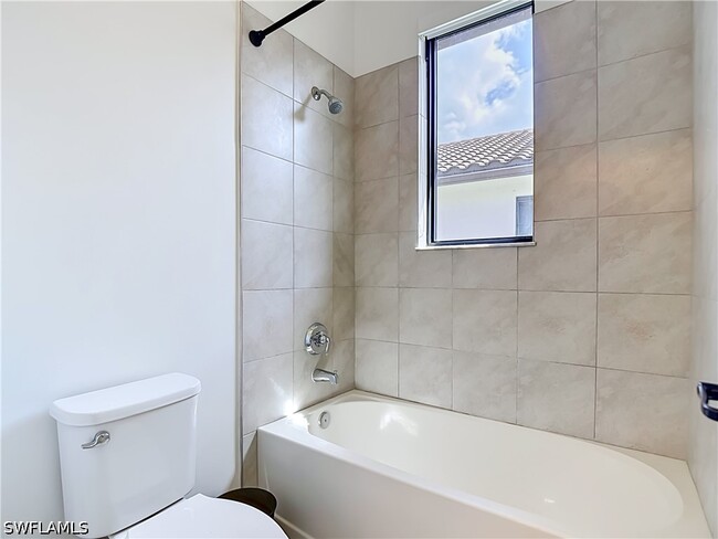 Building Photo - 5045 Arancia Ln