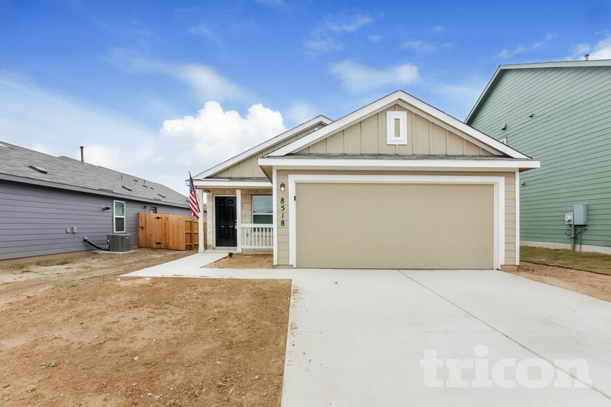 Building Photo - 8518 Amistad Cove