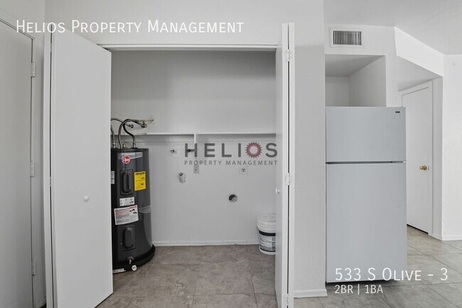 Building Photo - 533 S Olive-3